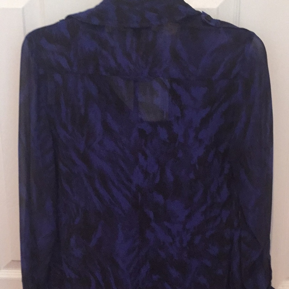 Bebe button down blouse! - Picture 4 of 4